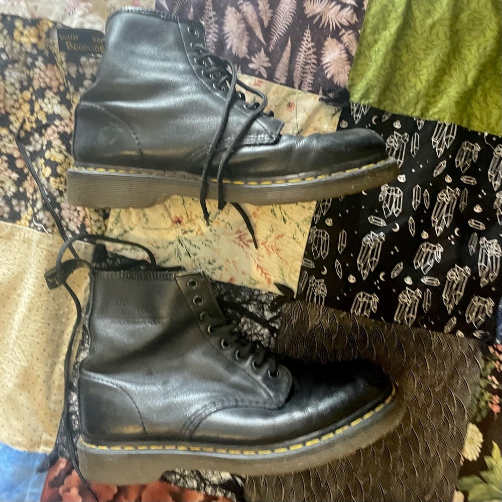 Dr. Martens Black Leather Lace-Up Boots - Picture 8 of 9